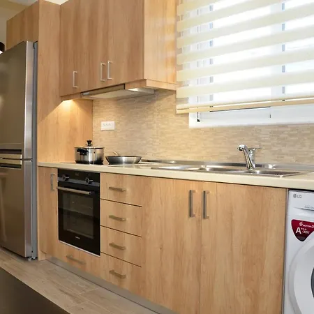City Heart Flats First Floor * Rhodes City